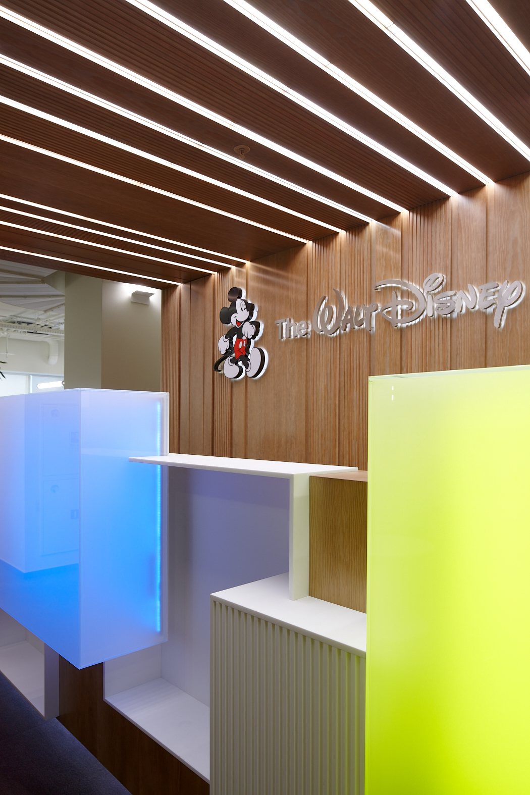 Entrance… disney-office-moscow-4