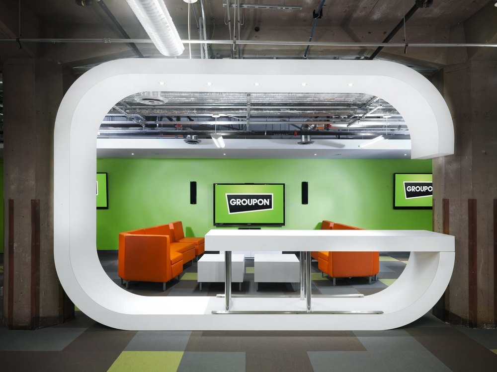 Groupon's Chicago Headquarters by Box Studios - Officelovin'