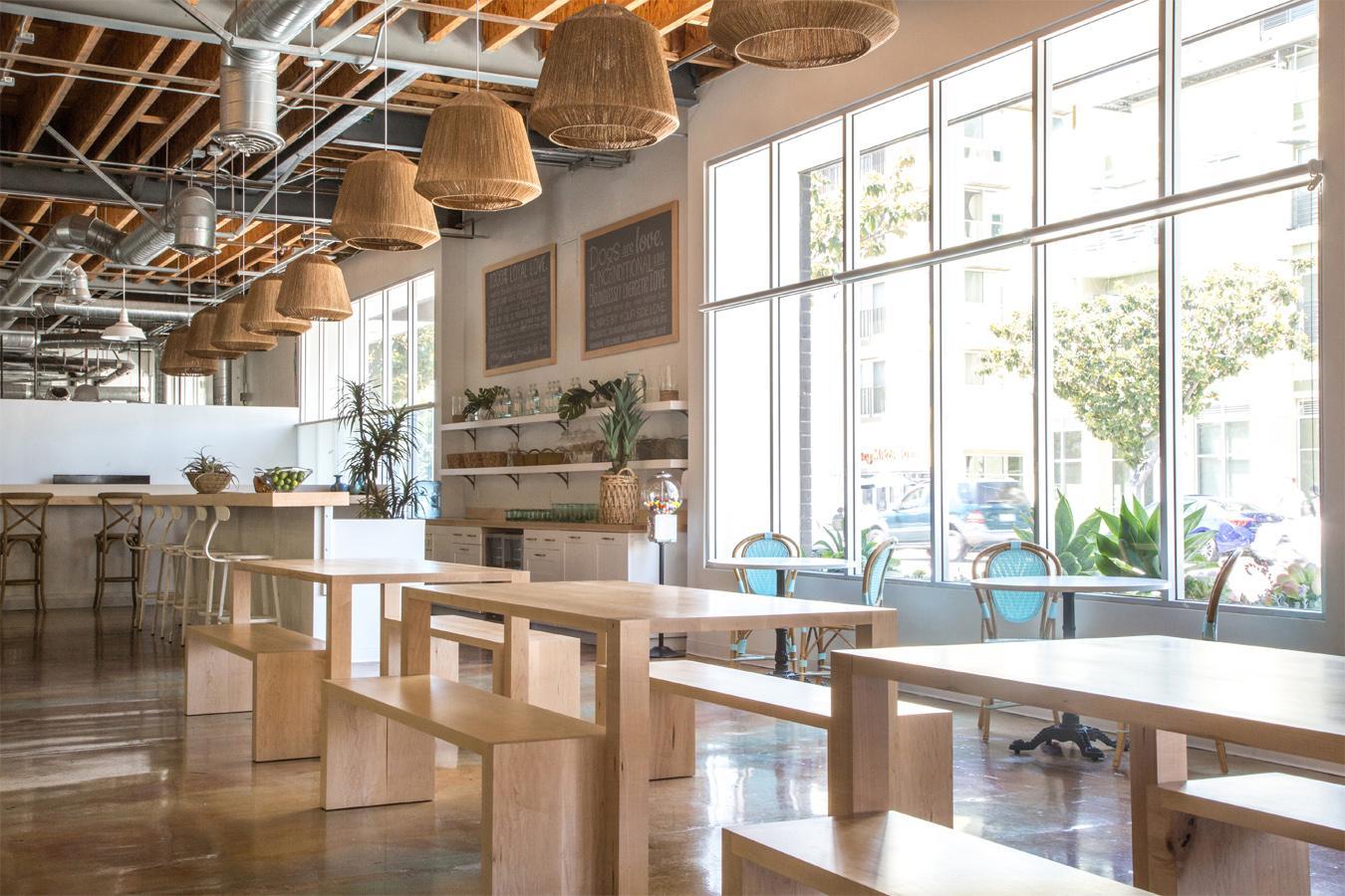 Kitchen… dog-vacay-santa-monica-7
