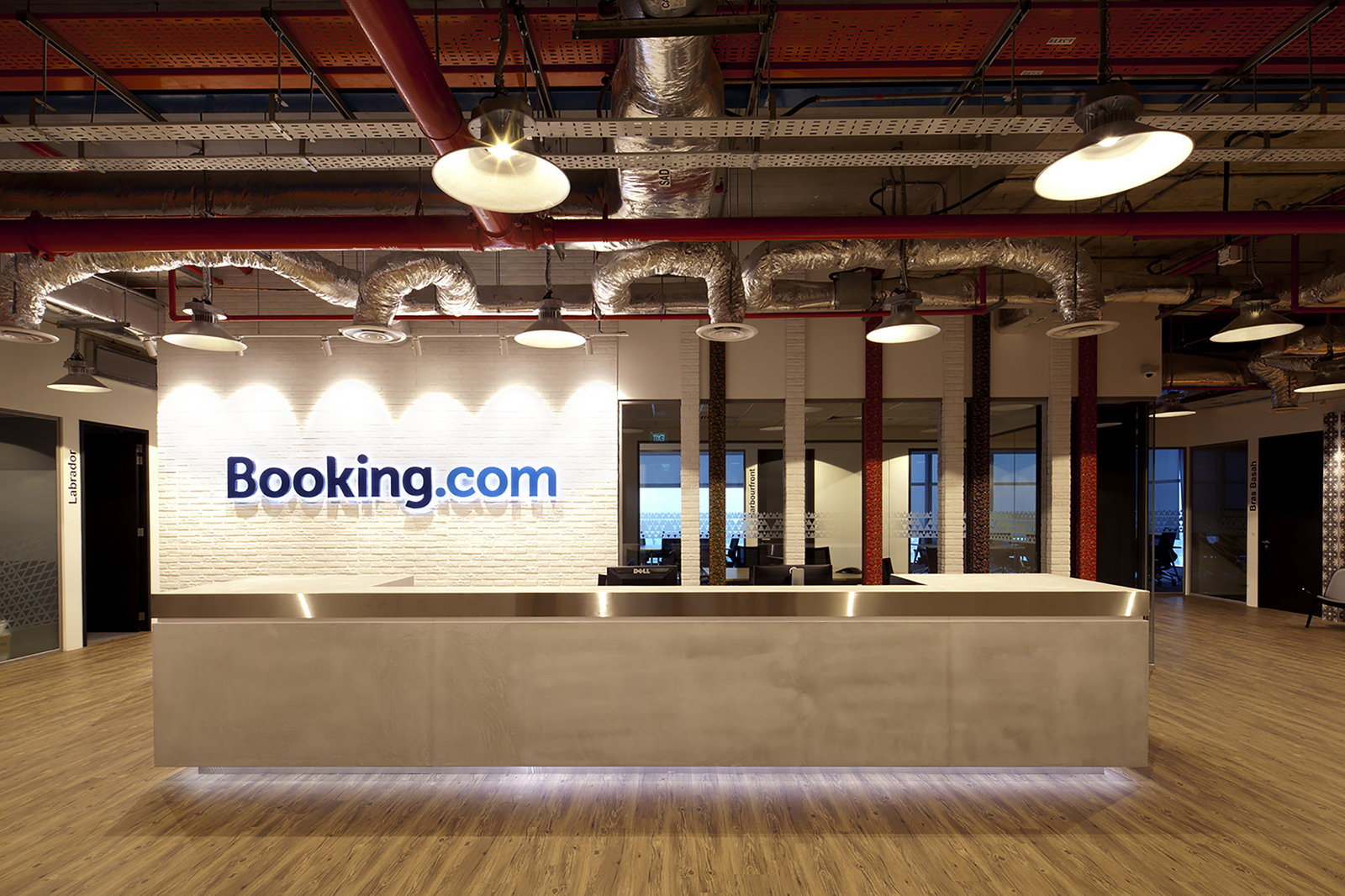 booking-com-singapore-office-20