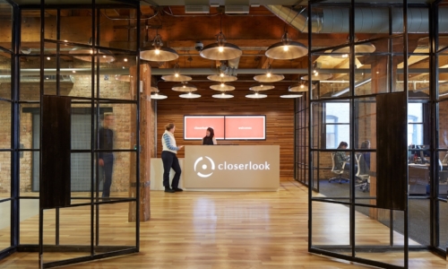 chicago-closerlook-office-1