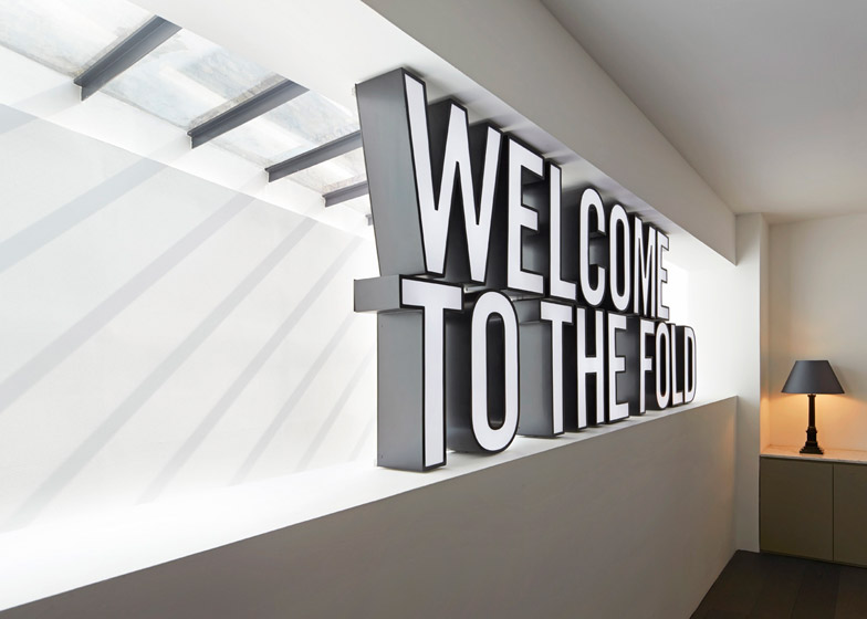 A Tour of OpenTable's New Beautiful London Office - Officelovin