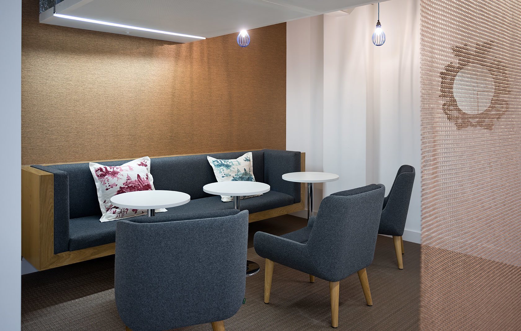 A Tour of OpenTable's New Beautiful London Office - Officelovin