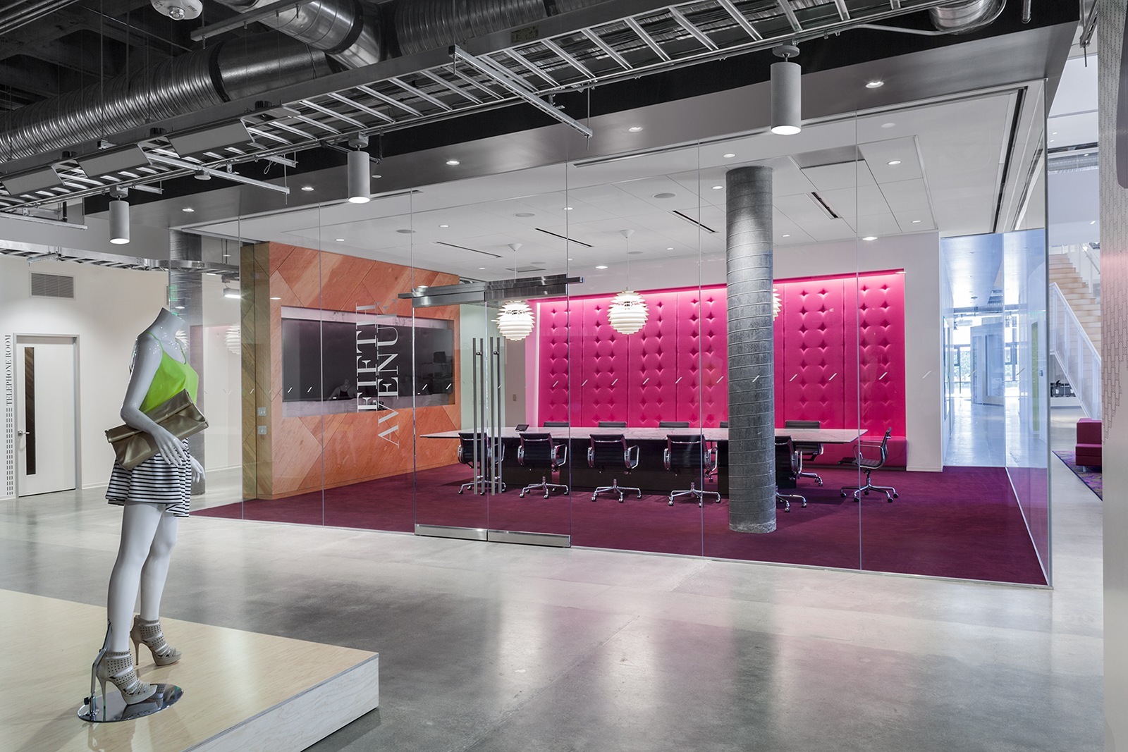 Meeting room just-fab-office-5