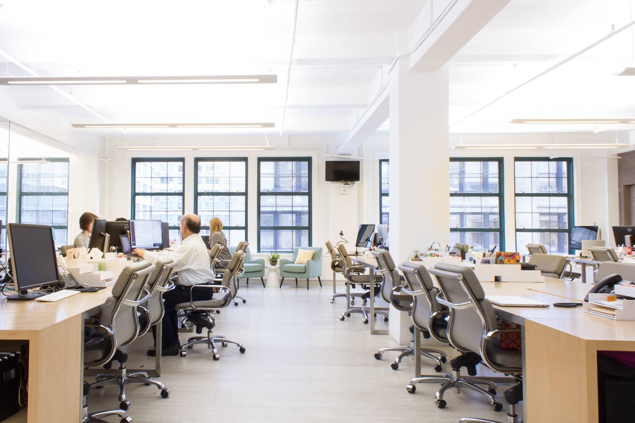 Custom workstations ellevest-nyc-office-3
