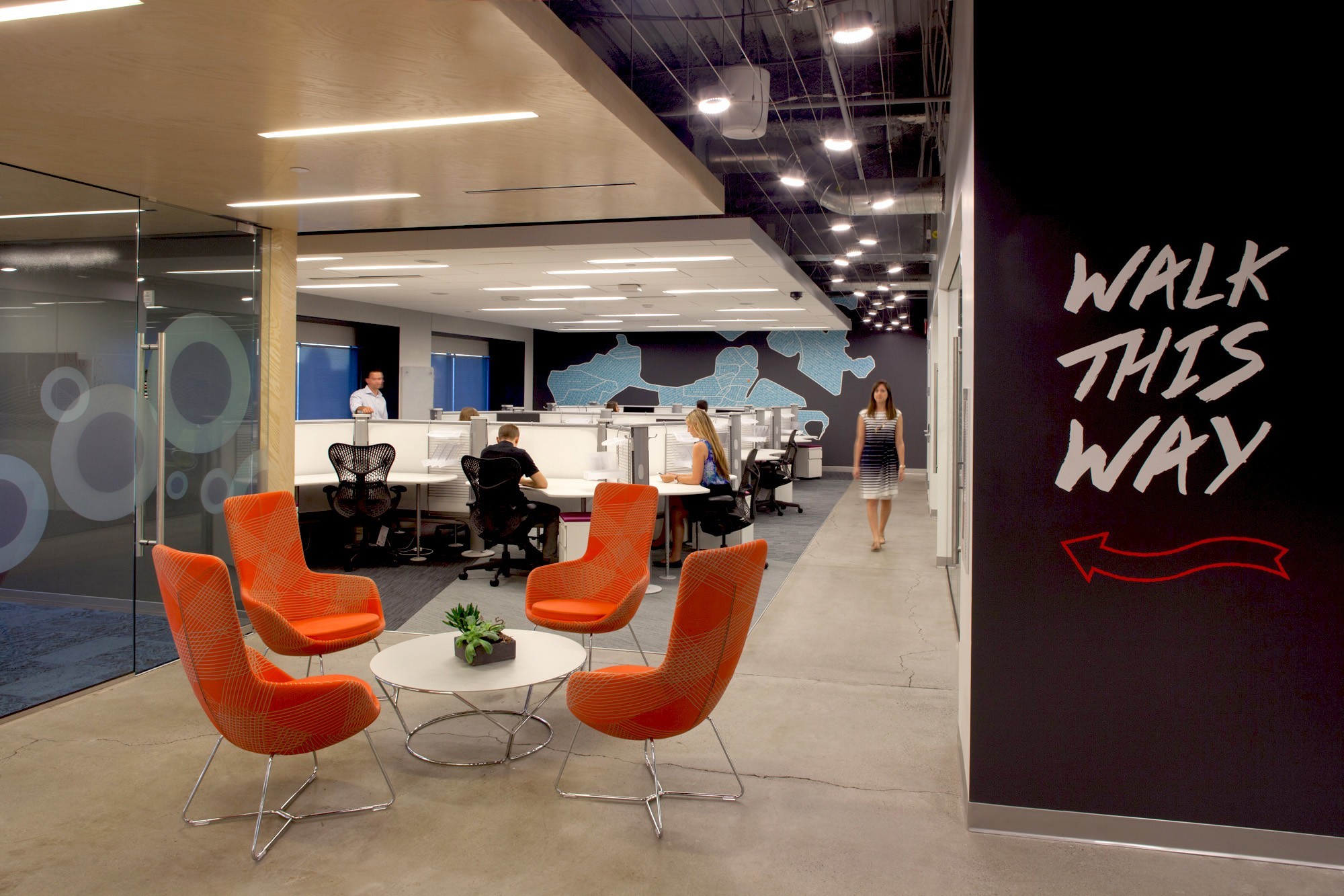 A Look Inside Pandoraâ€™s Sleek Boston Office - Officelovin'