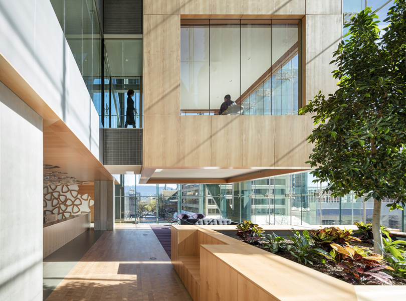 Telus Garden Offices / office of mcfarlane biggar