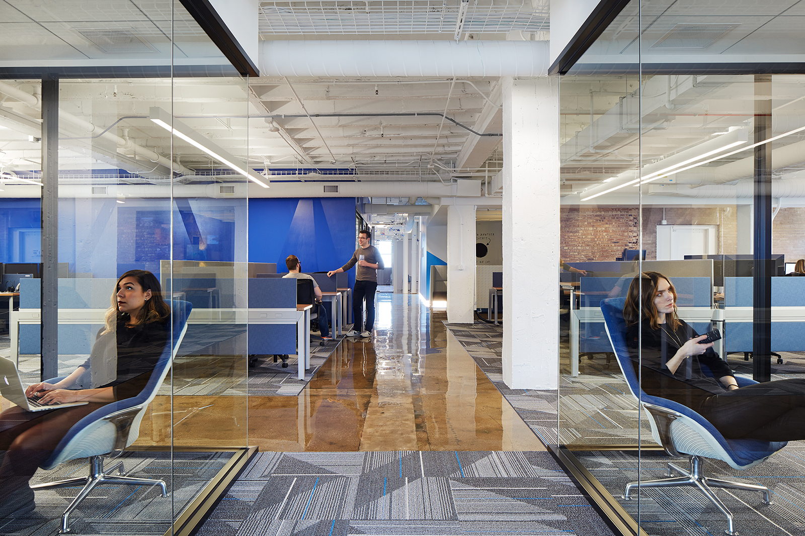 a-look-inside-origami-risk-s-new-chicago-headquarters-officelovin