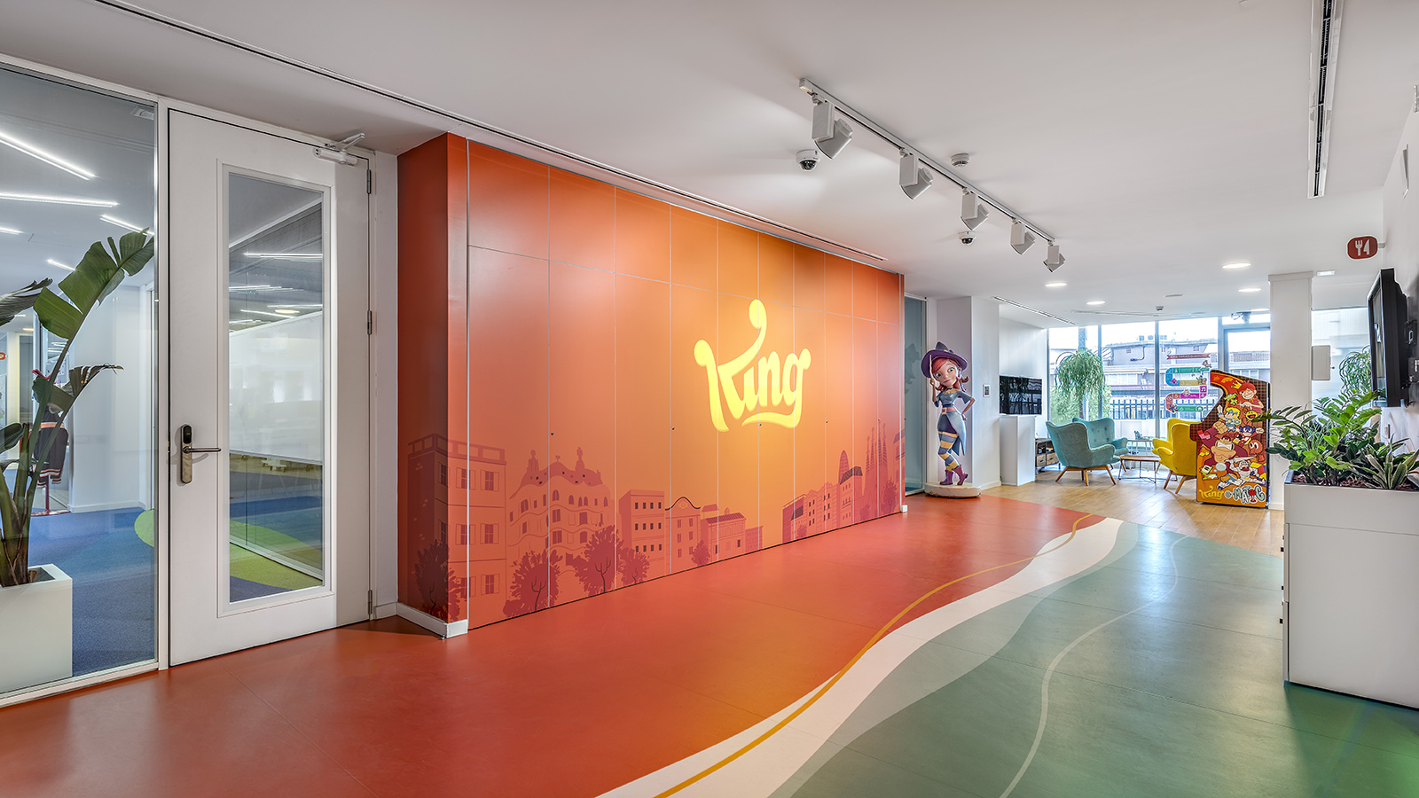 A Look Inside King S Playful Barcelona Office Officelovin