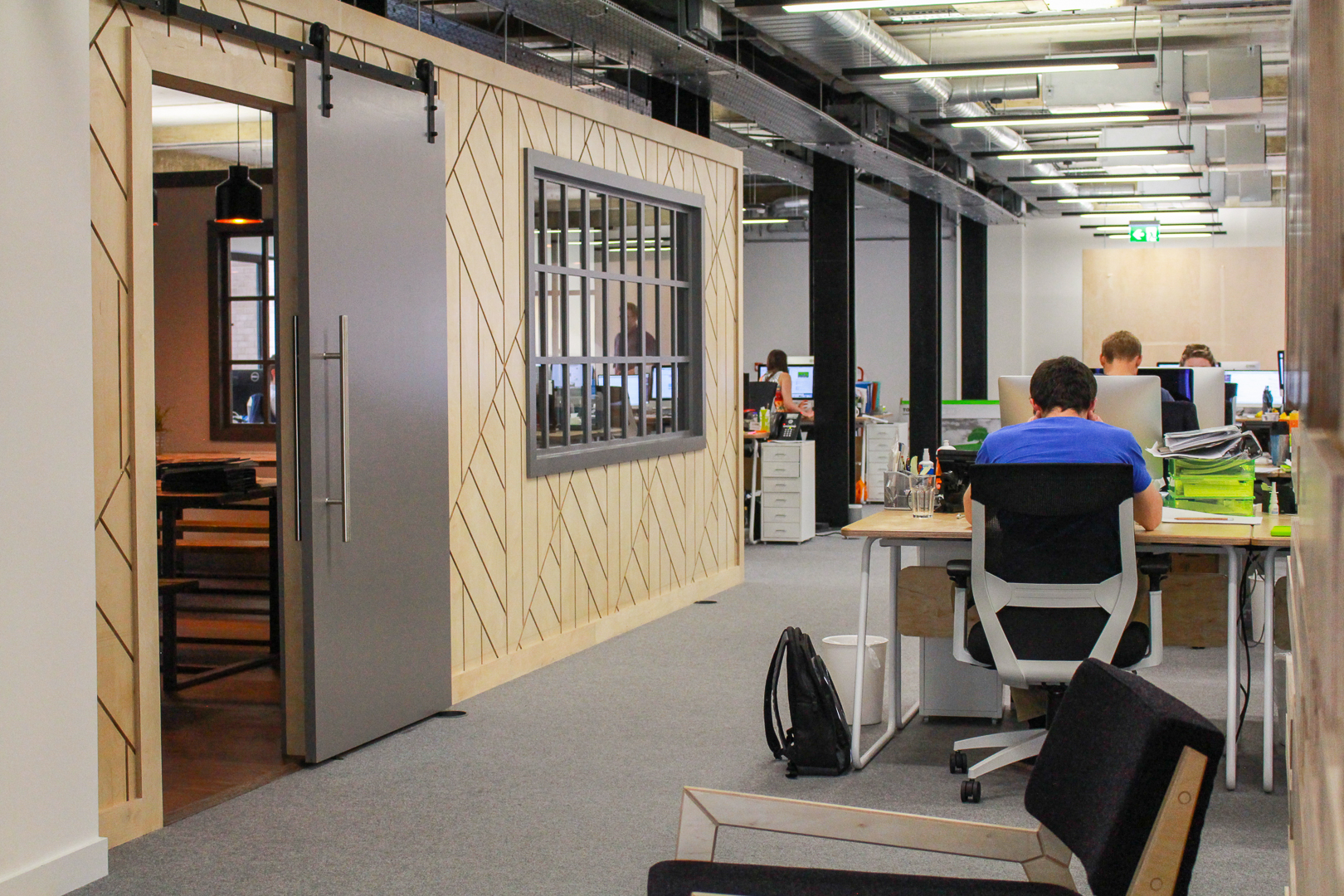 Workspace seeders-office-11
