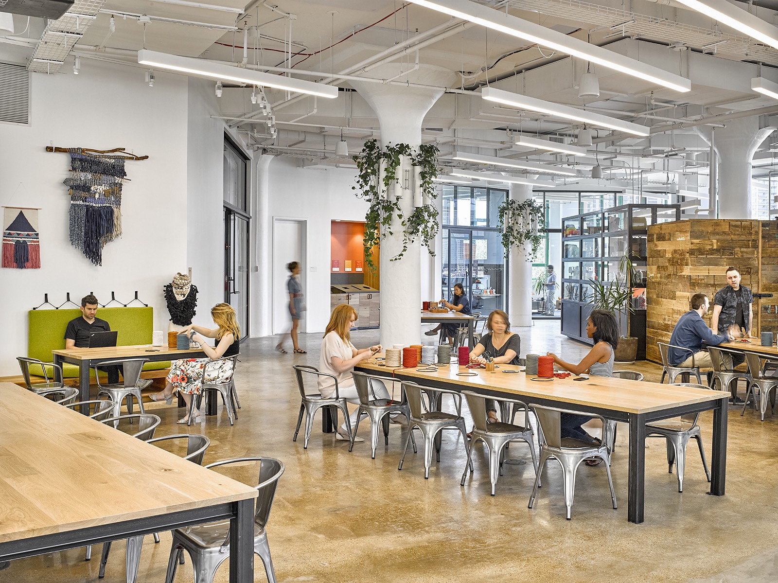 A Tour of Etsy’s Super Cool Brooklyn Headquarters - Officelovin'