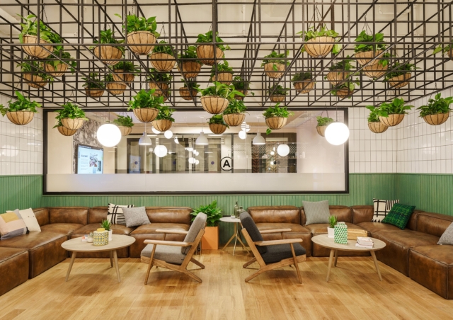 A Tour of WeWork – Yan’An Dong Lu