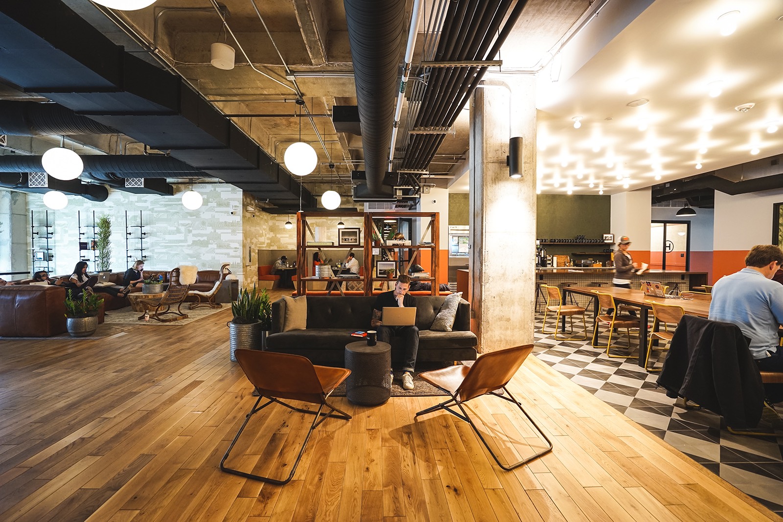 An Inside Look at WeWork’s Coworking Space in Austin - Officelovin'