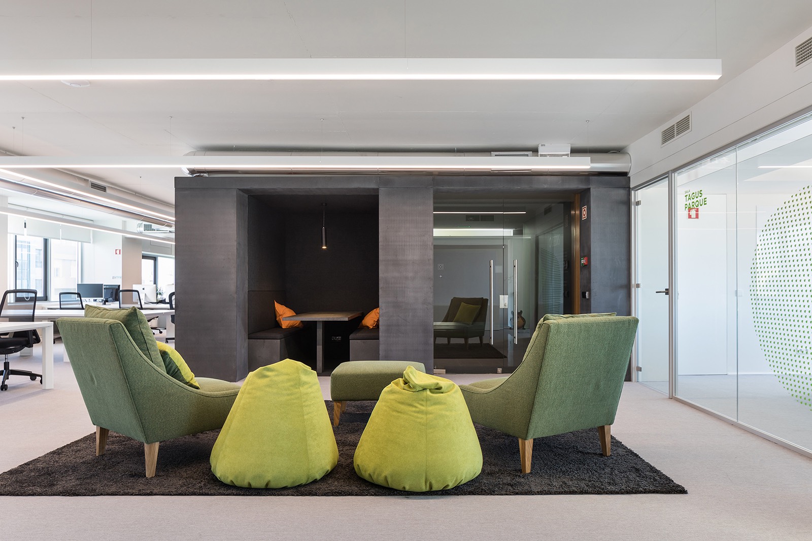 Breakout space seedrs-office-lisbon-1