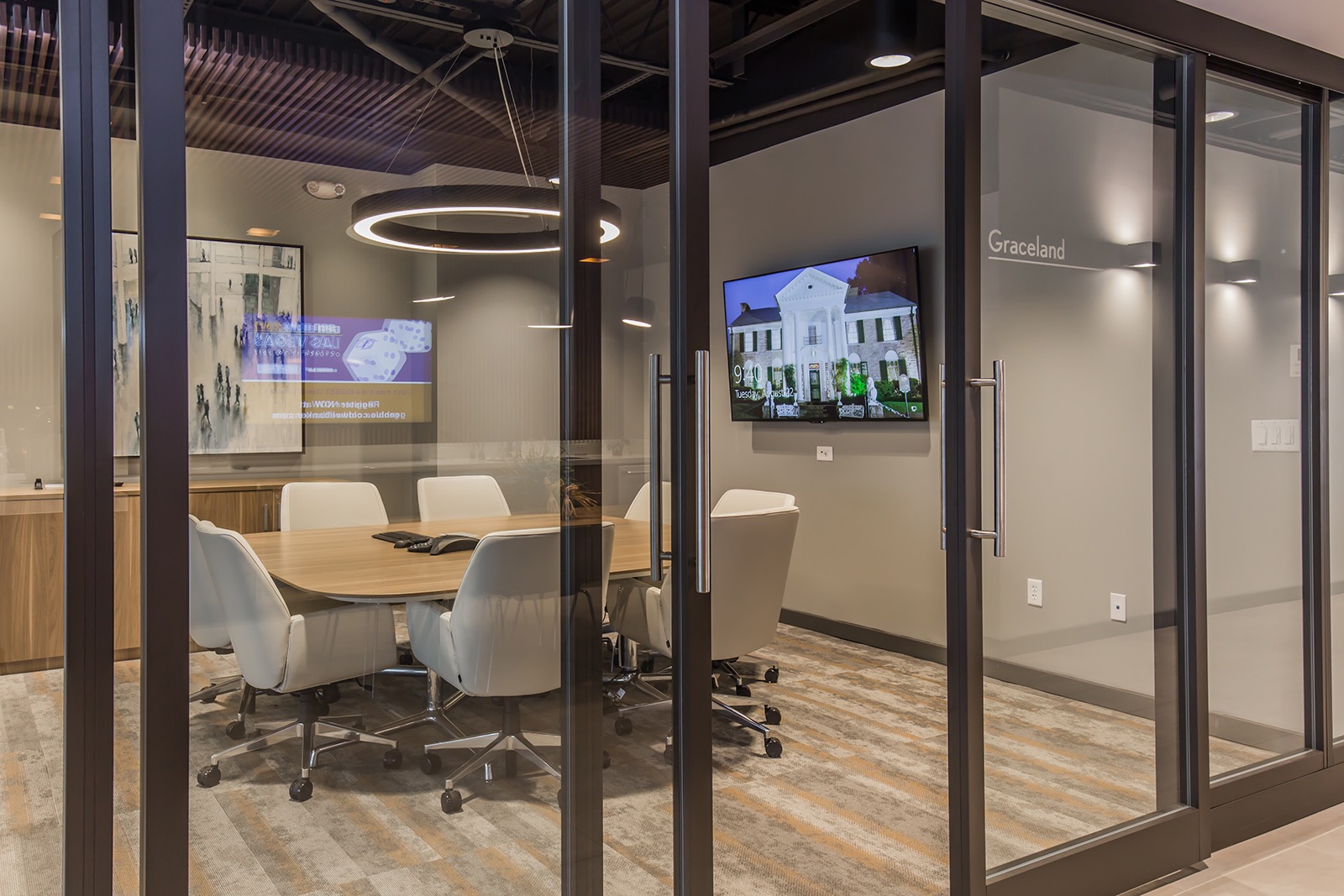 Inside Coldwell Banker Caine S New Greenville Office Officelovin