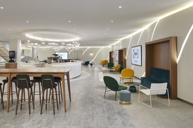 A Tour of L’Oréal’s Elegant Paris Office
