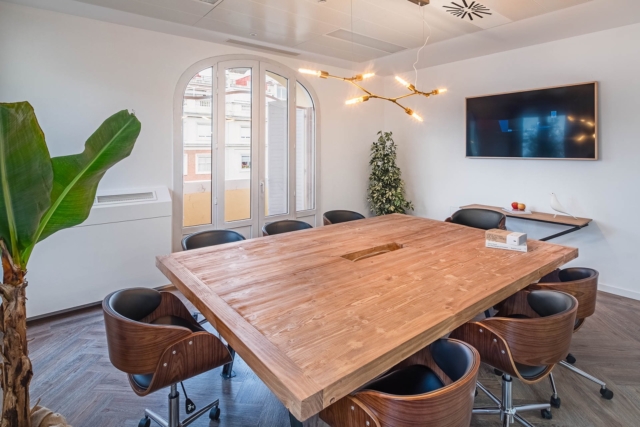 A Tour of Chazz’s Cool New Madrid Office