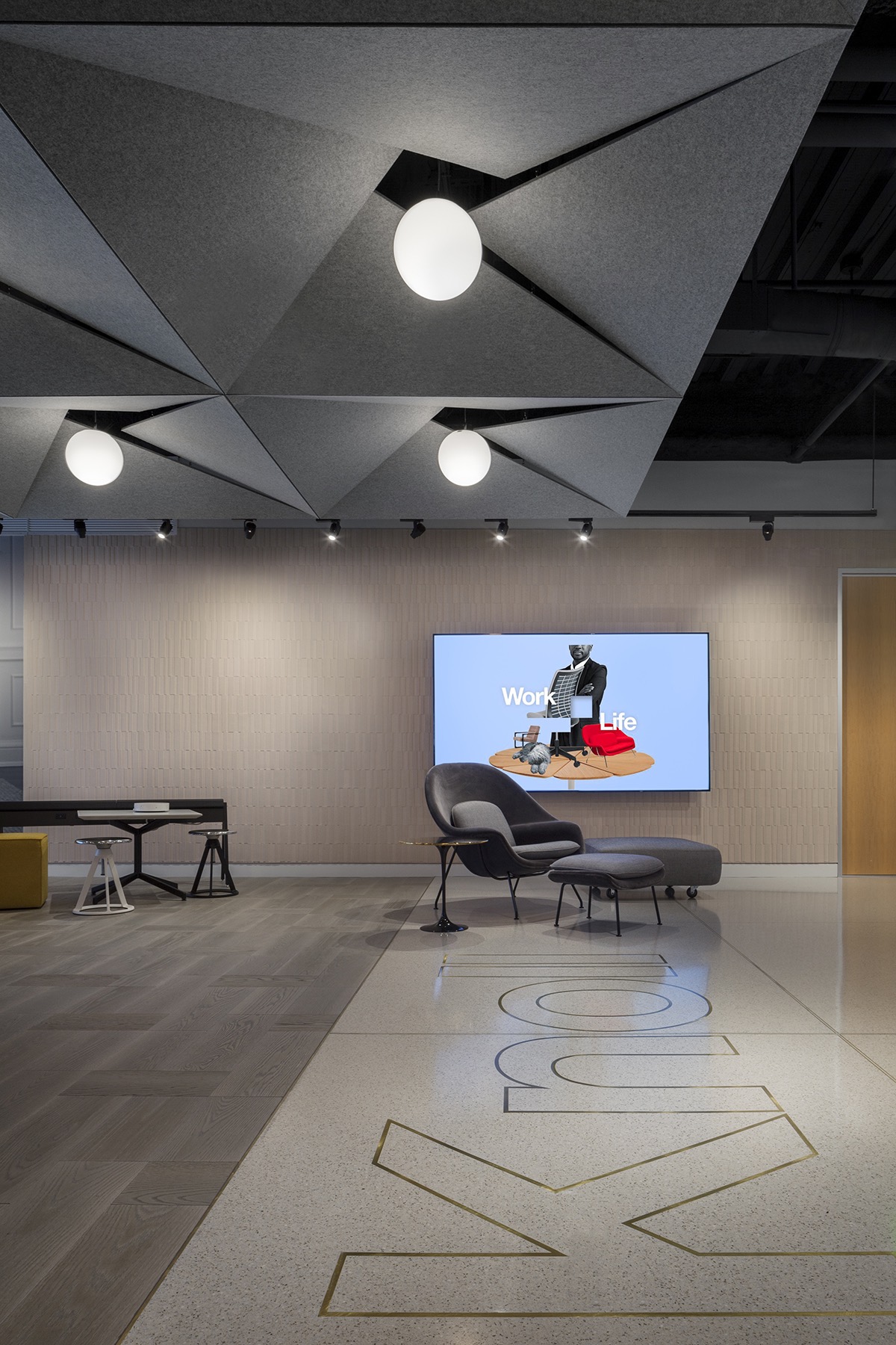 Lobby knoll-office-la-2