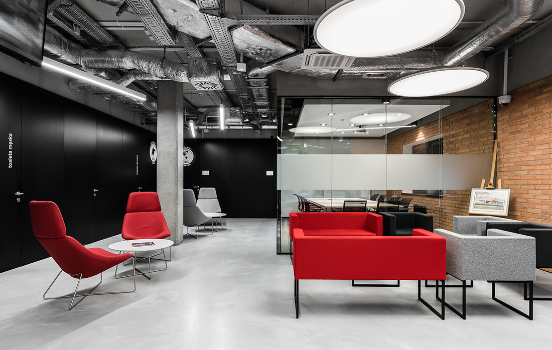 A Tour of DHL’s Modern Warsaw Office