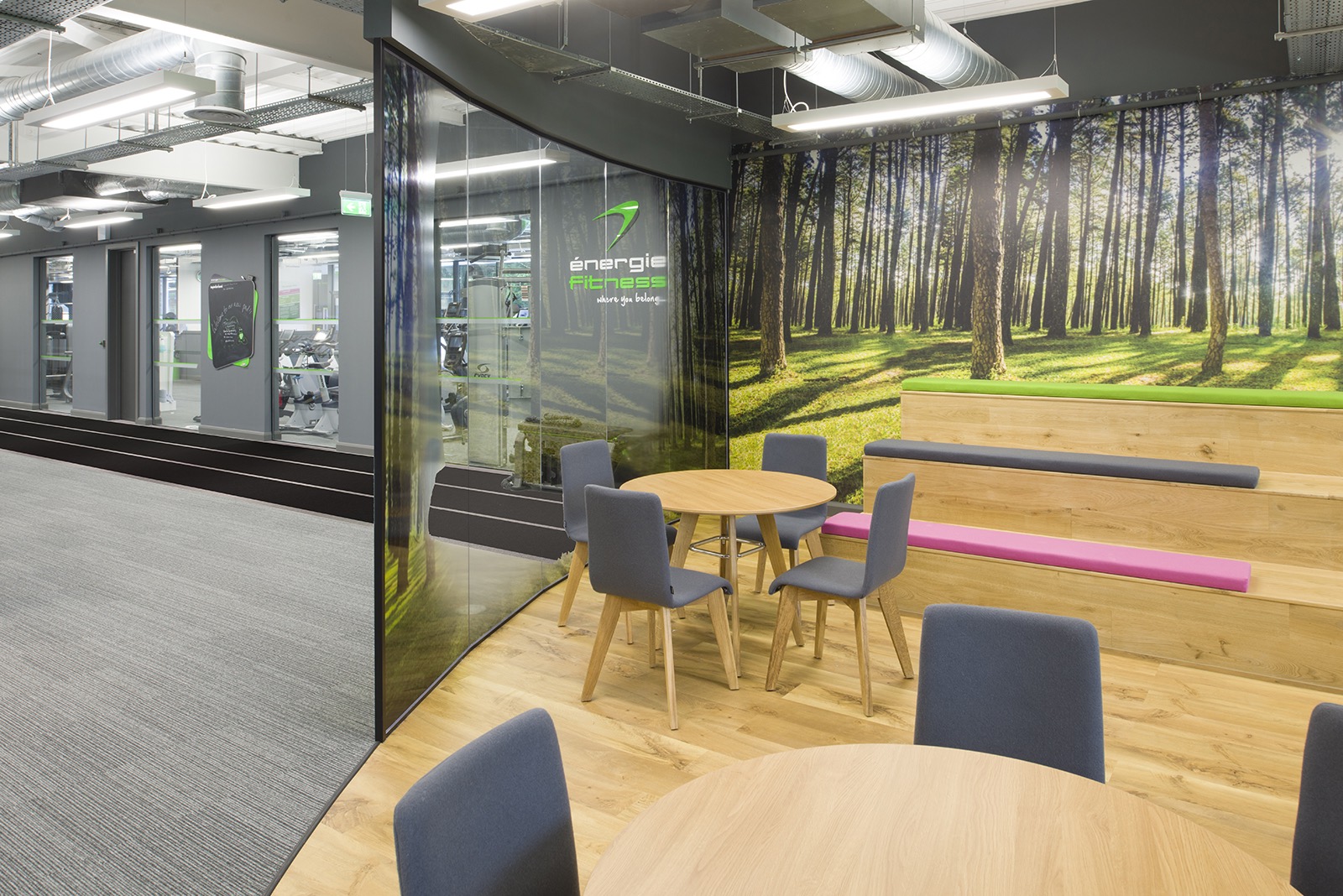 Breakout space/stadium seating energie-group-hq-5