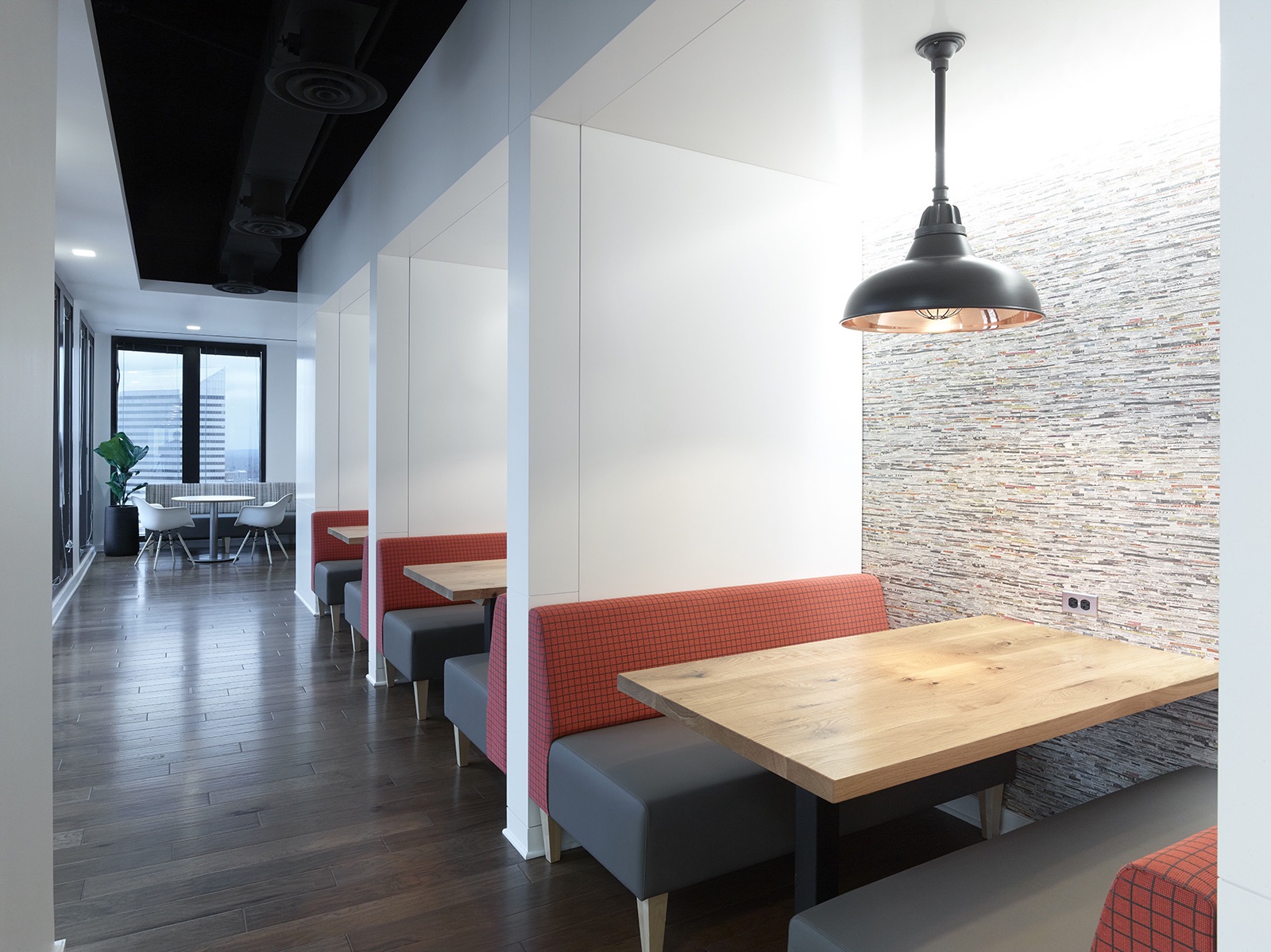 Dining area vocon-forest-city-hq-5