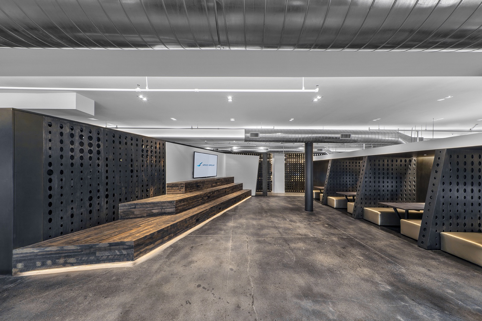 A Tour of Argo Group's Modern NYC Office - Officelovin