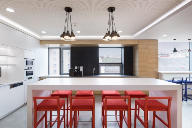 A Look Inside KPMG’s Modern Prague Office