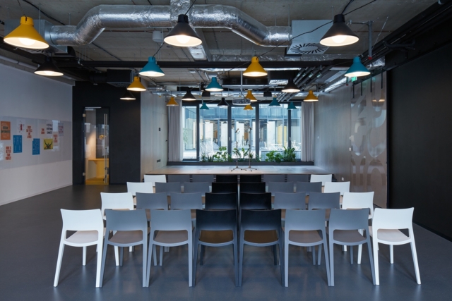 A Tour of HubHub’s Prague Coworking Space