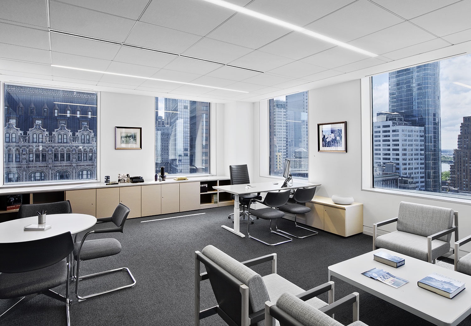 A Tour of Associated Press’ Elegant NYC Headquarters - Officelovin'