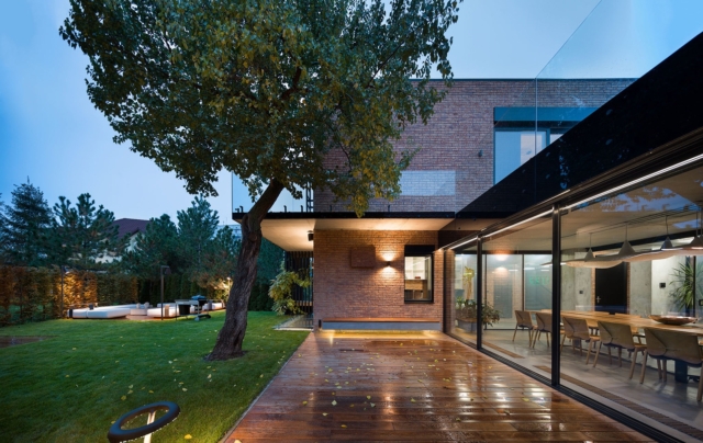 A Look Inside Stefes’ Modern Office in Kiev