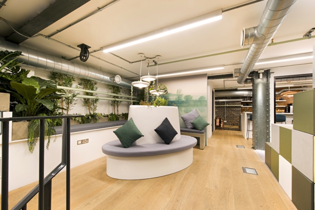 Inside Private Financial Company Offices in London