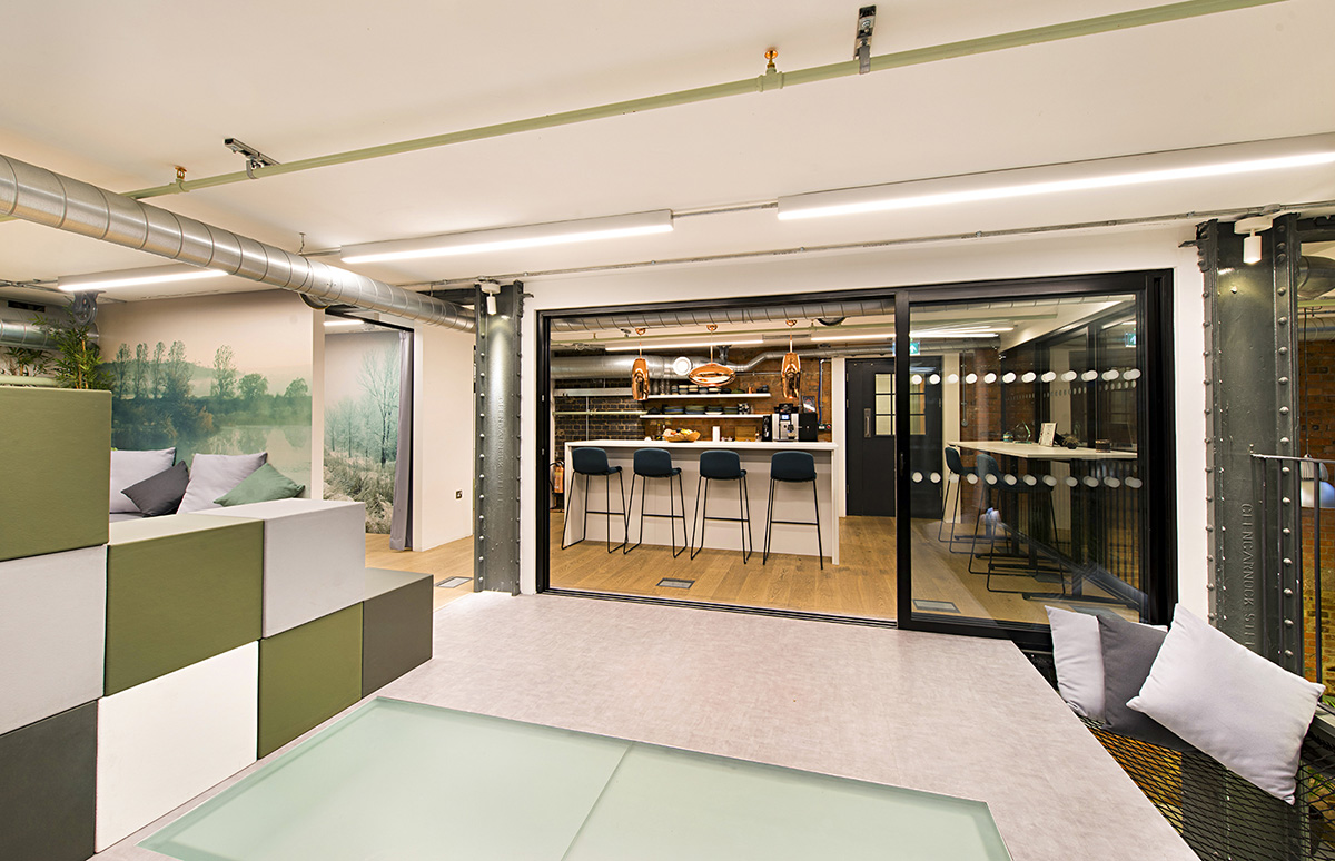 Inside Private Financial Company Offices in London