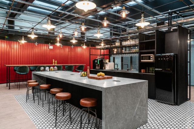 A Tour of Solutions.Rent’s Eclectic Warsaw Coworking Space