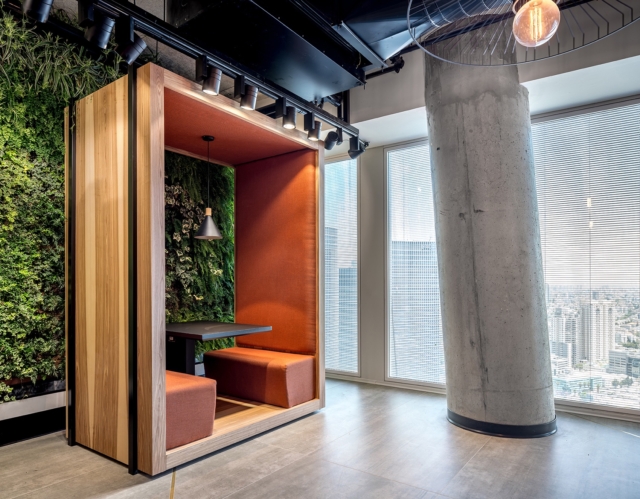 A Tour of Private Energy Company Offices in Tel Aviv