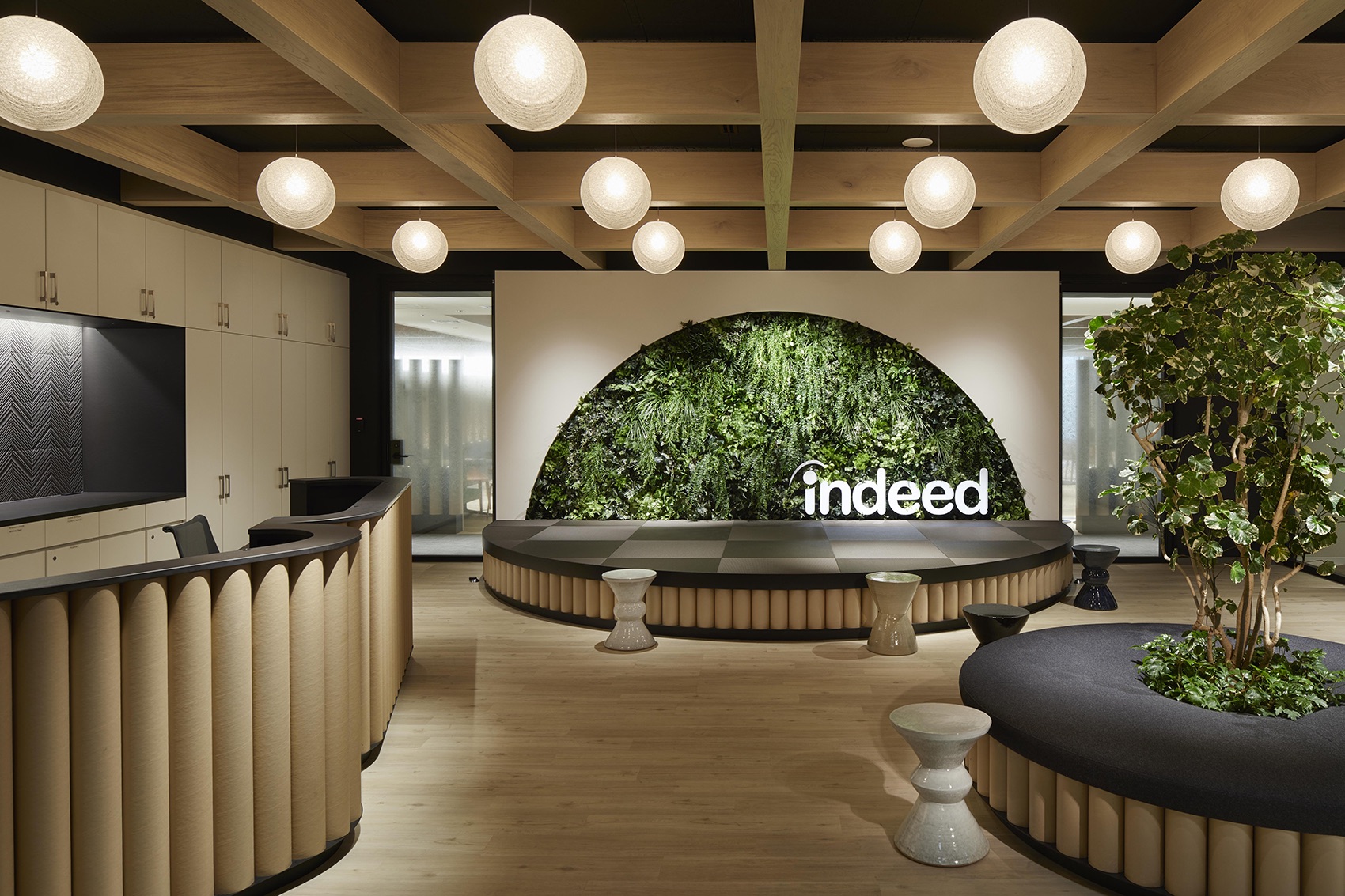 A Tour Of Indeed S Biophilic Tokyo Office Officelovin