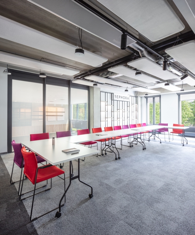 A Look Inside Sephora’s New Warsaw Office