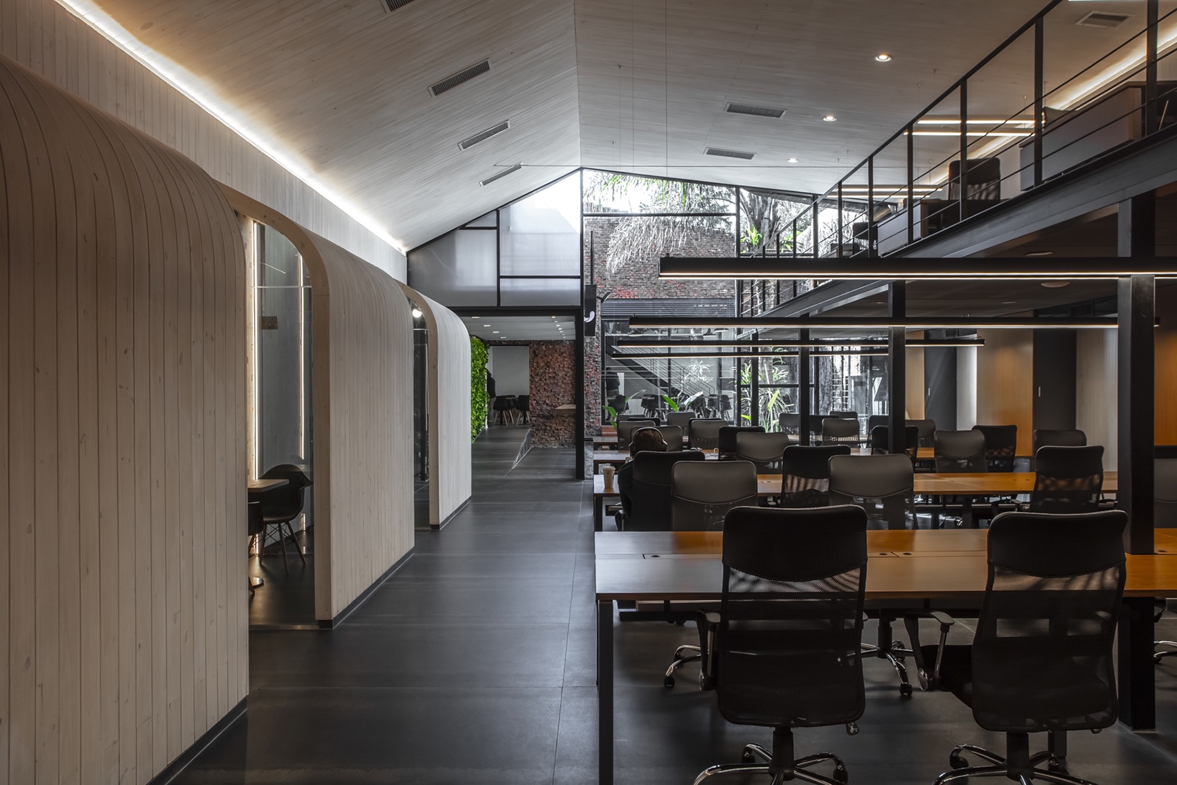 Open-plan workspace uala-buenos-aires-office-3