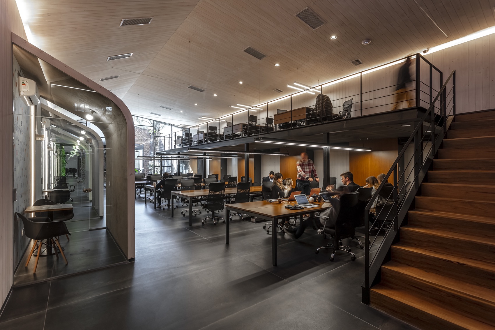 Open-plan workspace uala-buenos-aires-office-4
