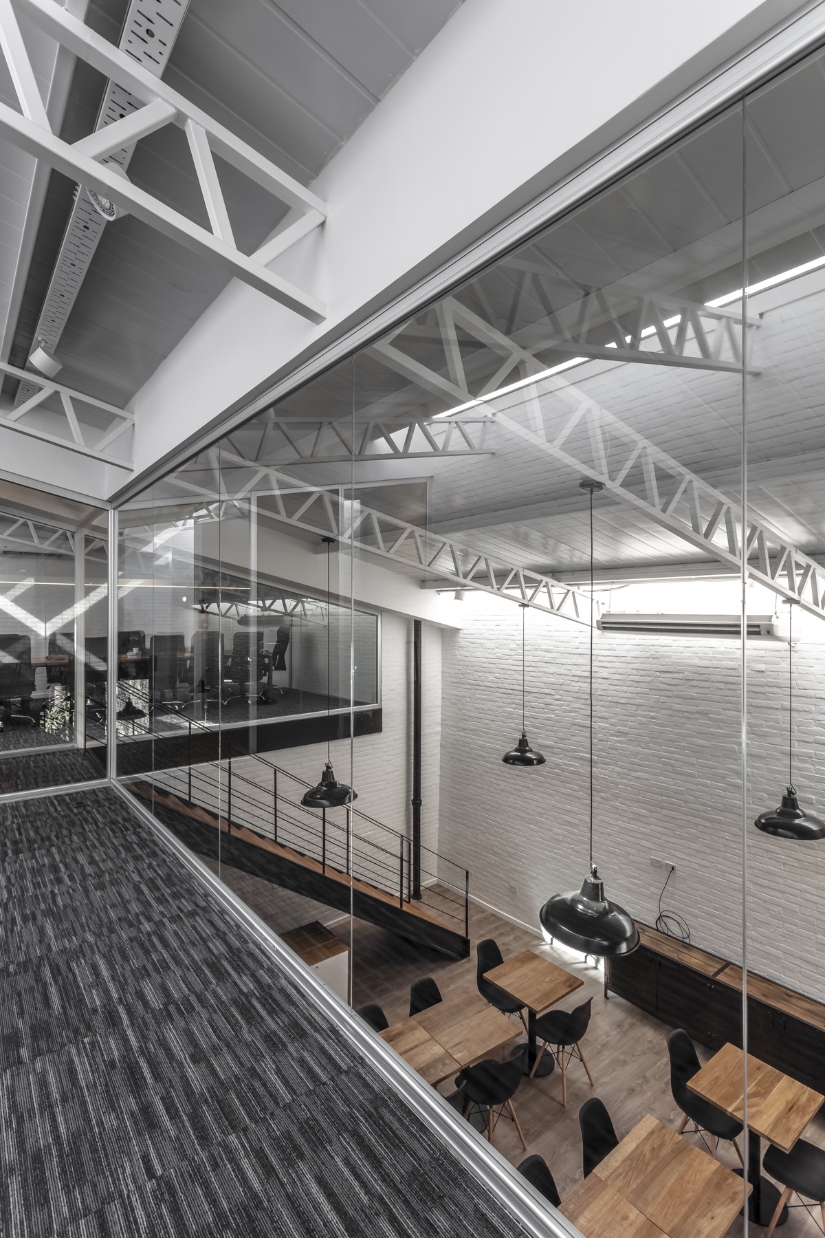 Mezzanine uala-buenos-aires-office-9