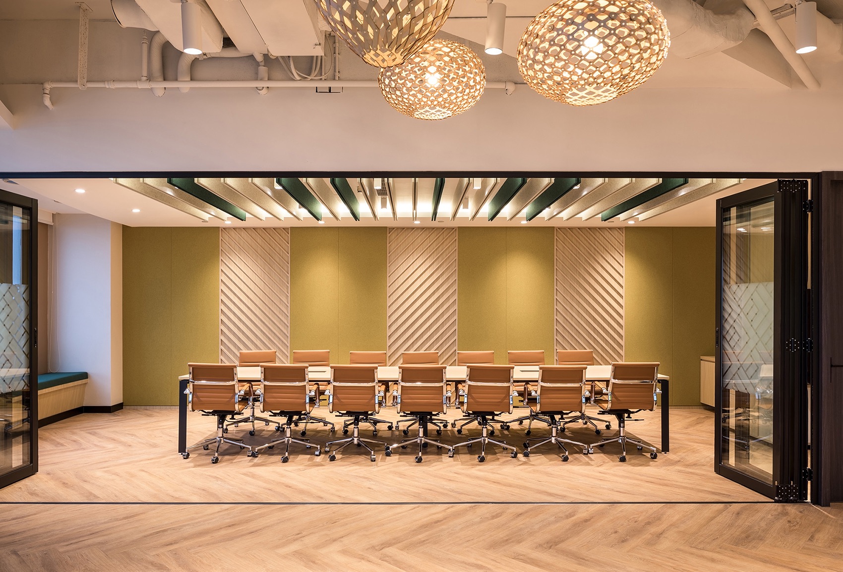 Boardroom zespri-image-shanghai-office-12