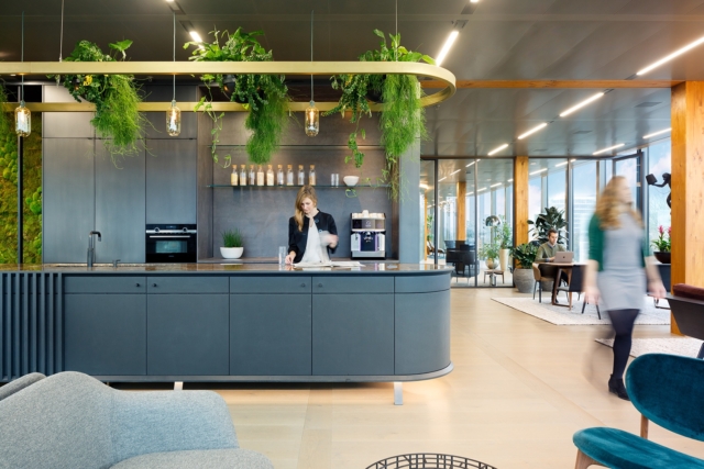 A Tour of EDGE Technologies’ Modern Amsterdam HQ
