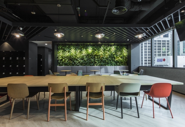 A Look Inside Manulife’s New Singapore Office
