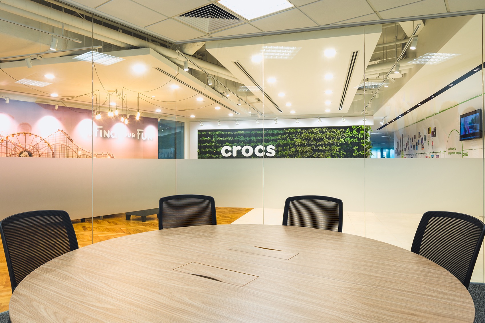 crocs-singapore-office-7
