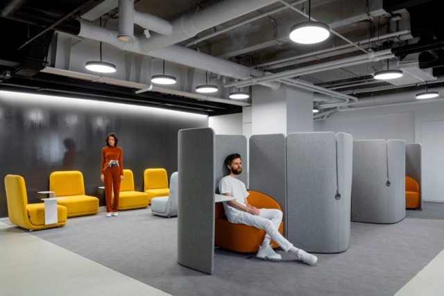 A Tour of Lamoda’s Minimalist Moscow Office