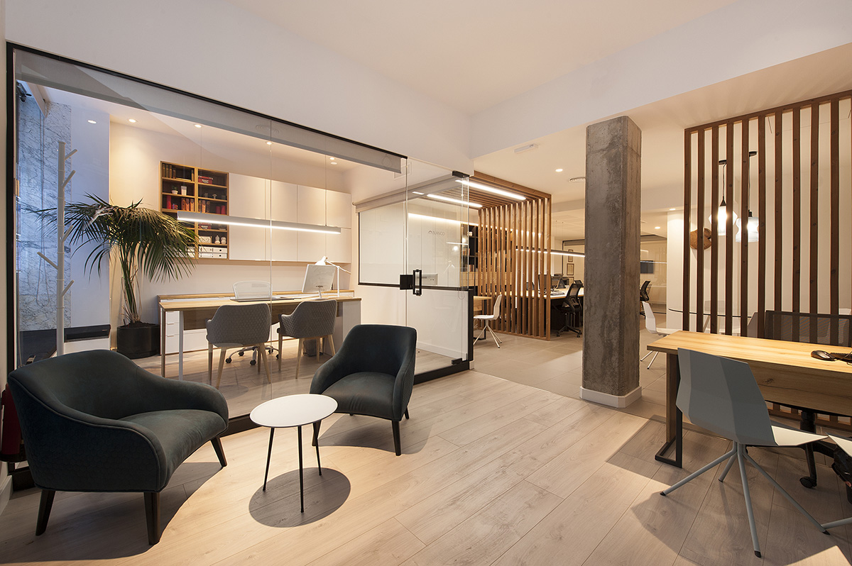 A Look Inside Fincas Blanco’s Elegant Barcelona Office