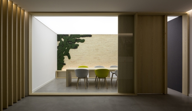 A Look Inside Nonna Design’s Minimalist Valencia Office