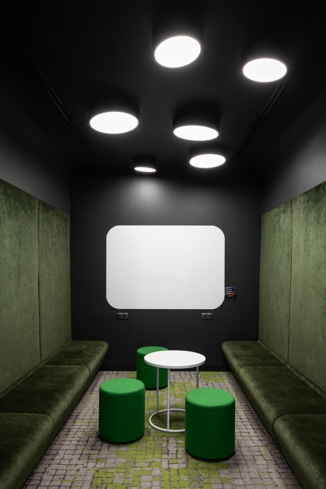 A Tour of OTP Bank’s Modern Moscow Office