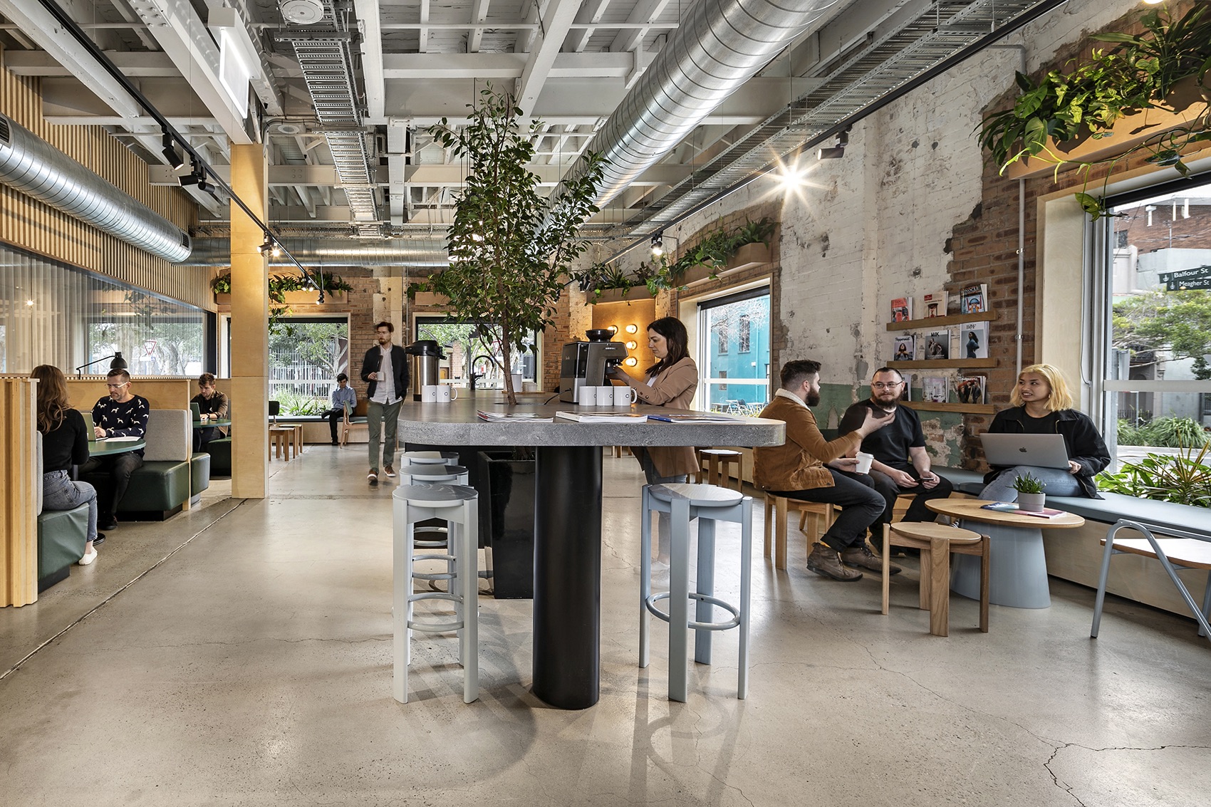 Communal space the-commons-coworking-7