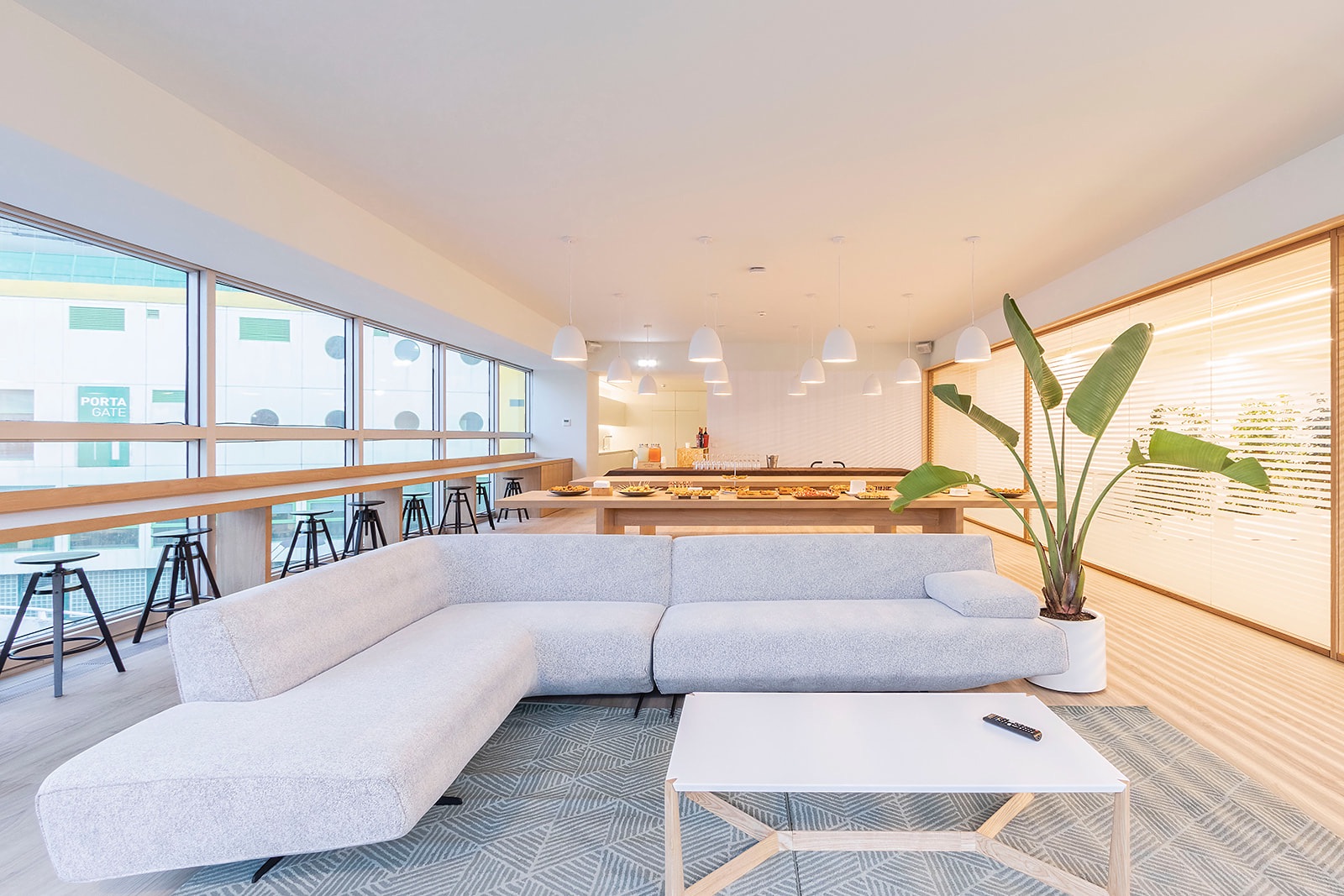 Communal space bizay-office-lisbon-18