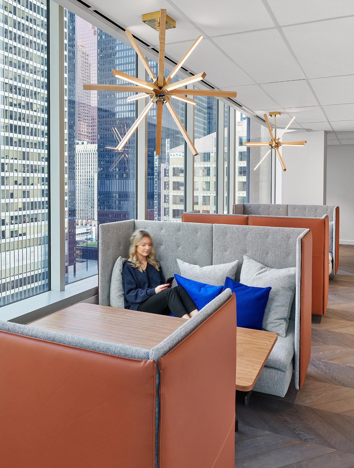 Working pods canada-lands-company-toronto-office-16